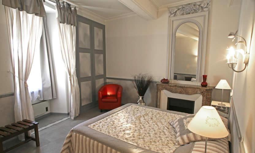 Hotel La Garbure Châteauneuf-du-Pape Pokój zdjęcie